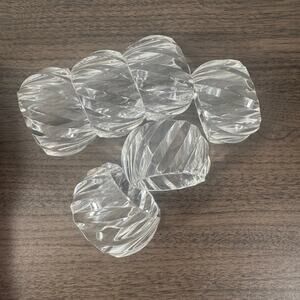 Set of Six Clear Acrylic‎ Twisted Napkin Rings – Modern Elegant Table Decor
